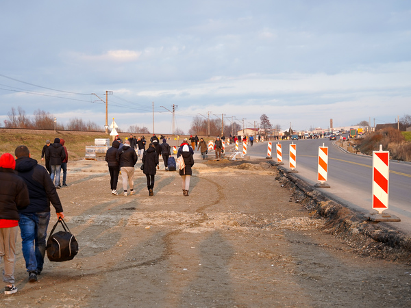 Ukraine - People leaving