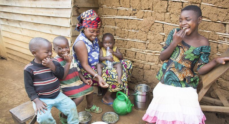 Sylvia and family - Lent 2020 - WEE BOX - DRC