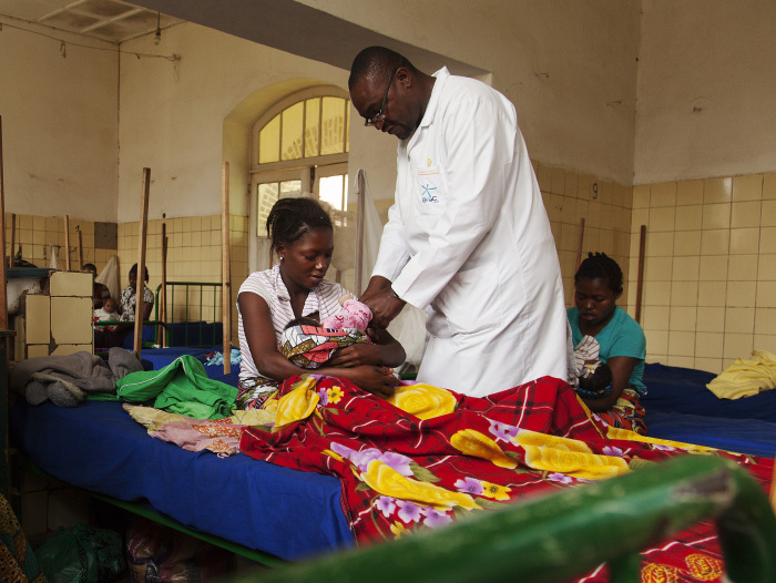 Dr Chanekire - Katana hospital - Lent 2020 - WEE BOX - DRC