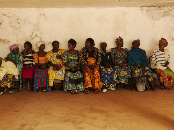Women of DR Congo - cover image - WEE BOX - Lent 2020