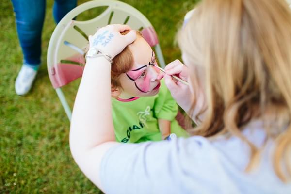 Elaine face painting