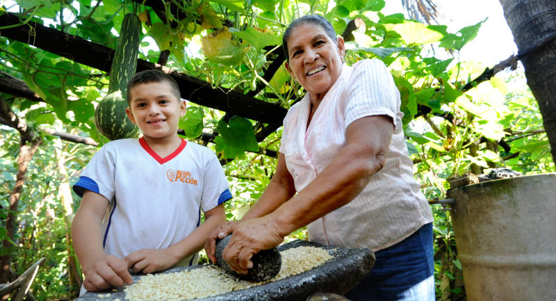 El Salvador Case Studies Tina Andaverde Hernandez. jpeg