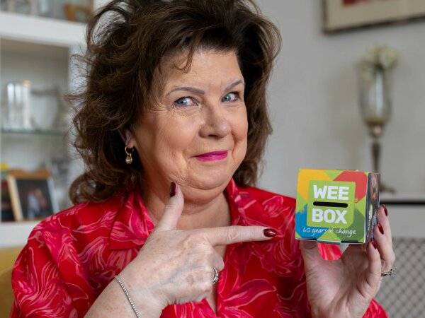 Elaine C Smith 5 WEE BOX 2025