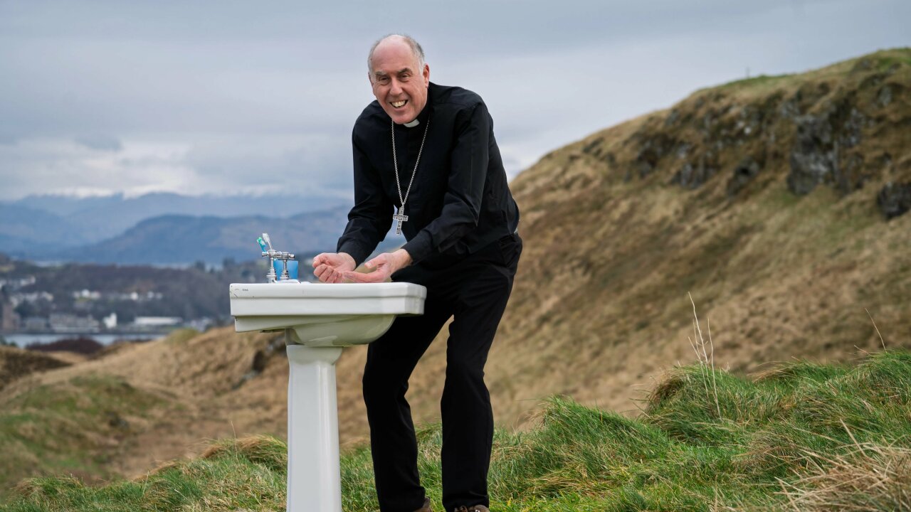 WEE BOX 2026 Bishop Biran Sink 1